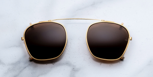 jacques marie mage zephirin clip on gold eckiger sonnenclip us titan in gold mit braunen gläsern, hergestellt in japan