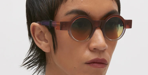 kuboraum I02 pnl runde sonnenbrille in violett und orange mit grün-orangenen verlaufsgläsern