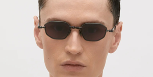 kuboraum h66 rh eckige sonnenbrille aus titan in gunmetal und grauen gläsern