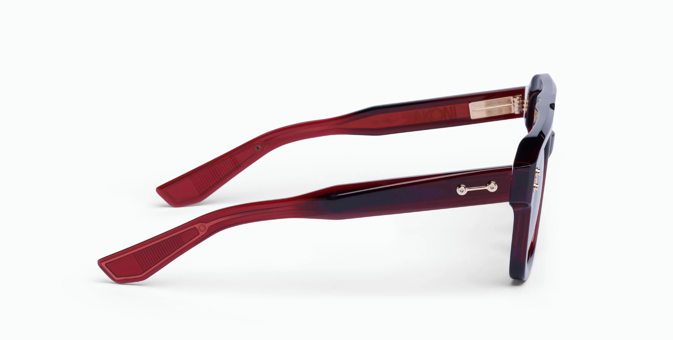 akoni perseus crystal burgundy eckige sonnenbrille in bordeaux mit blauen gläsern