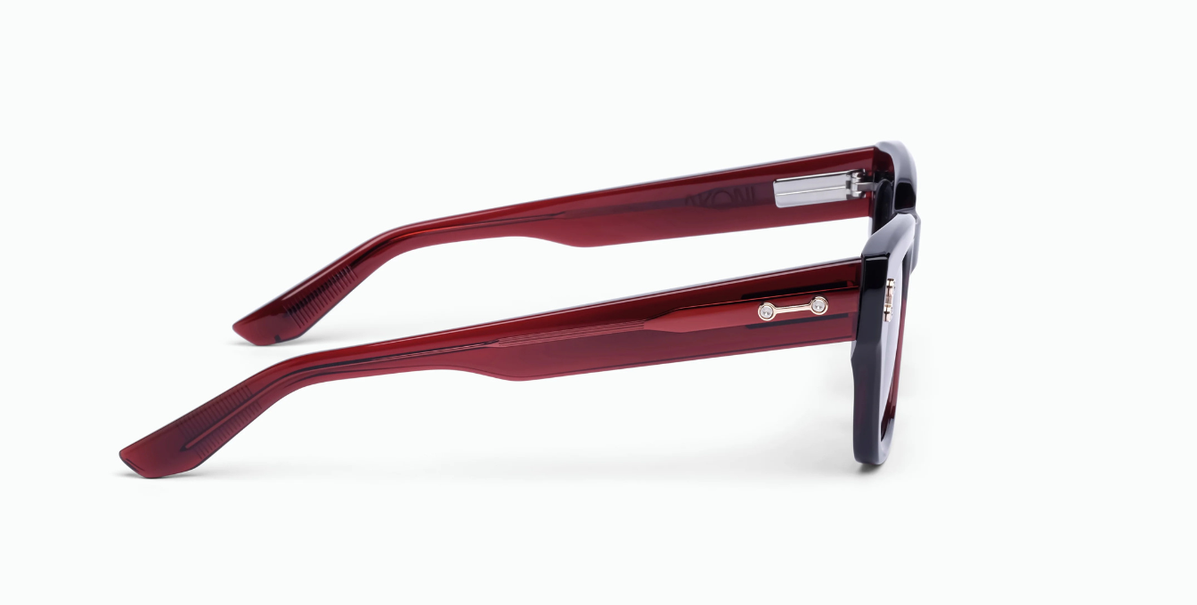 akoni nebula crystal bordeaux cateye sonnenbrille in weinrot mit grauen gläsern