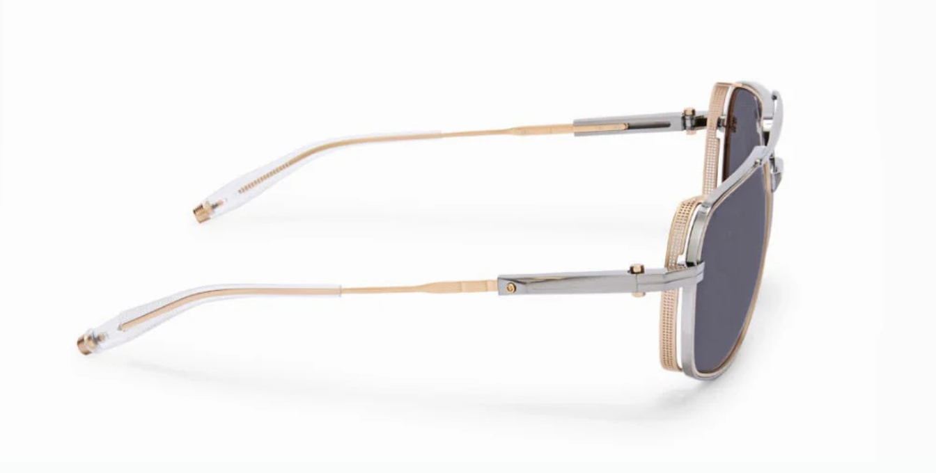 akoni pathfinder brushed black palladium and gold eckige aviator sonnenbrille in silber und gold mit grauen gläsern