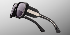 jacques marie mage alfie shadow eckige sonnenbrille in schwarz mit dunkelgrauen gläsern