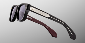 jacques marie mage fly bloodstone eckige sonnenbrille in schwarz mit grauen gläsern