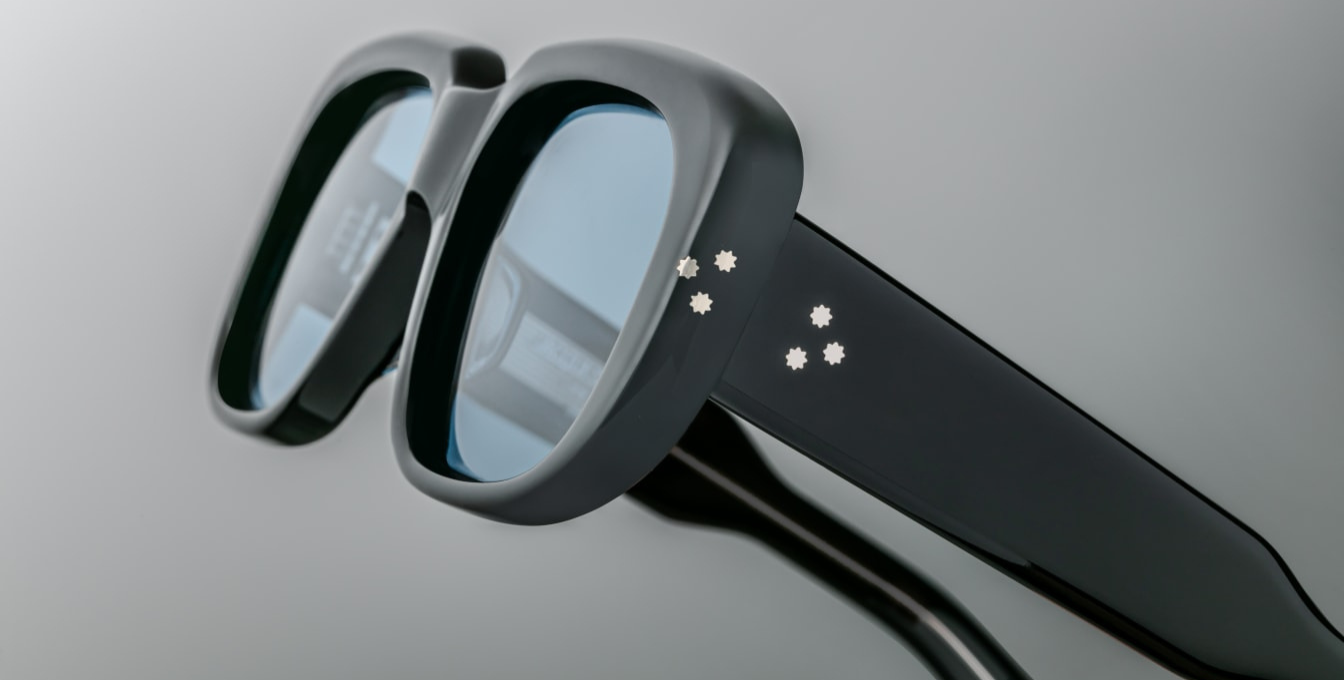 jacques maie mage kobo titan side detail