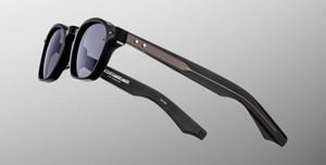 jacques marie mage zephirin raven eckige sonnenbrille in schwarz mit grauen gläsern