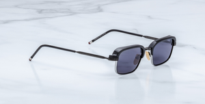 jacques marie mage comanche corbeau rechteckige sonnenbrille aus Titan und acetat in schwarz mit silber und grauen gläsern