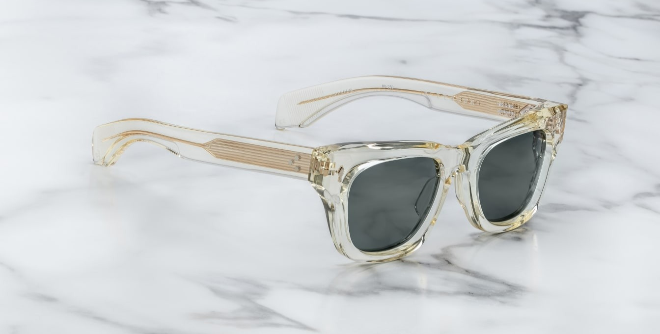jacques marie mage dealan brut eckige sonnenbrille in transparent mit grünen gläsern