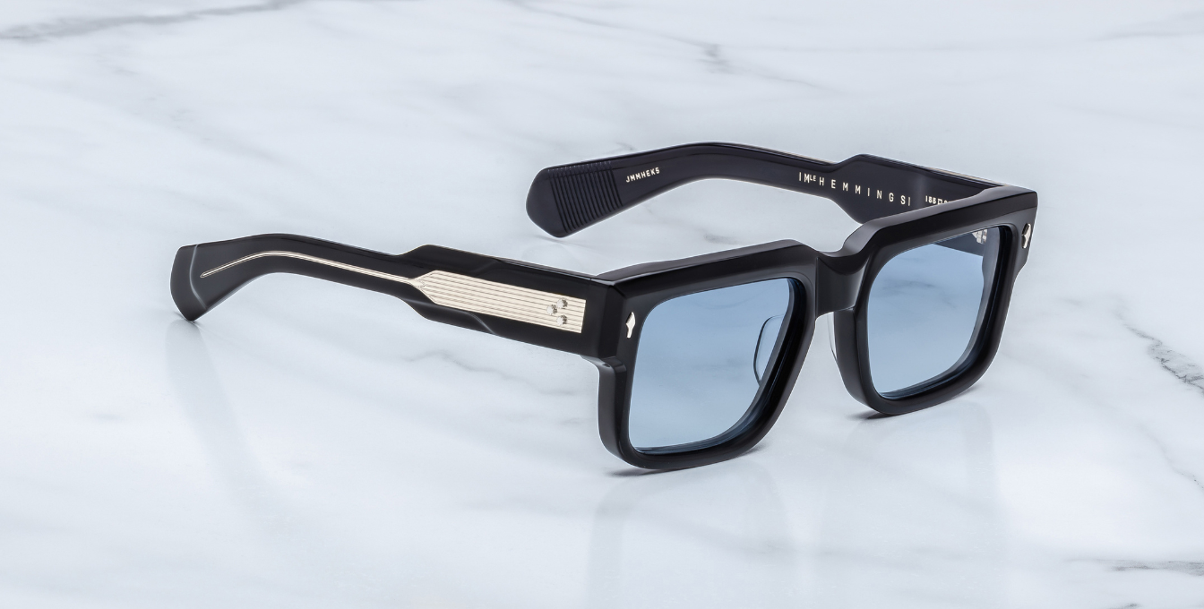 jacques marie mage hemmings obscure eckige sonnenbrille in schwarz mit hellblauen gläsern