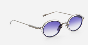 sato acamar II as/p-1 ovale sonnenbrille aus titan in silber mit blauen verlaufsgläsern