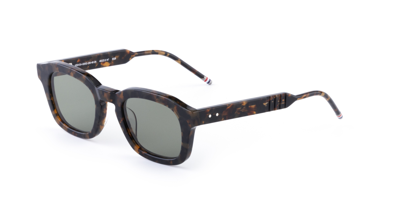 thom browne 412a 206 eckige sonnenbrille in havana mit grünen gläsern